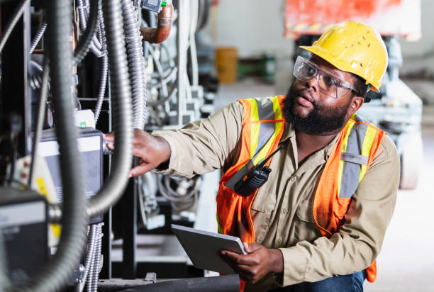 Best Affordable Emergency Electrician  in Golden Glades, FL